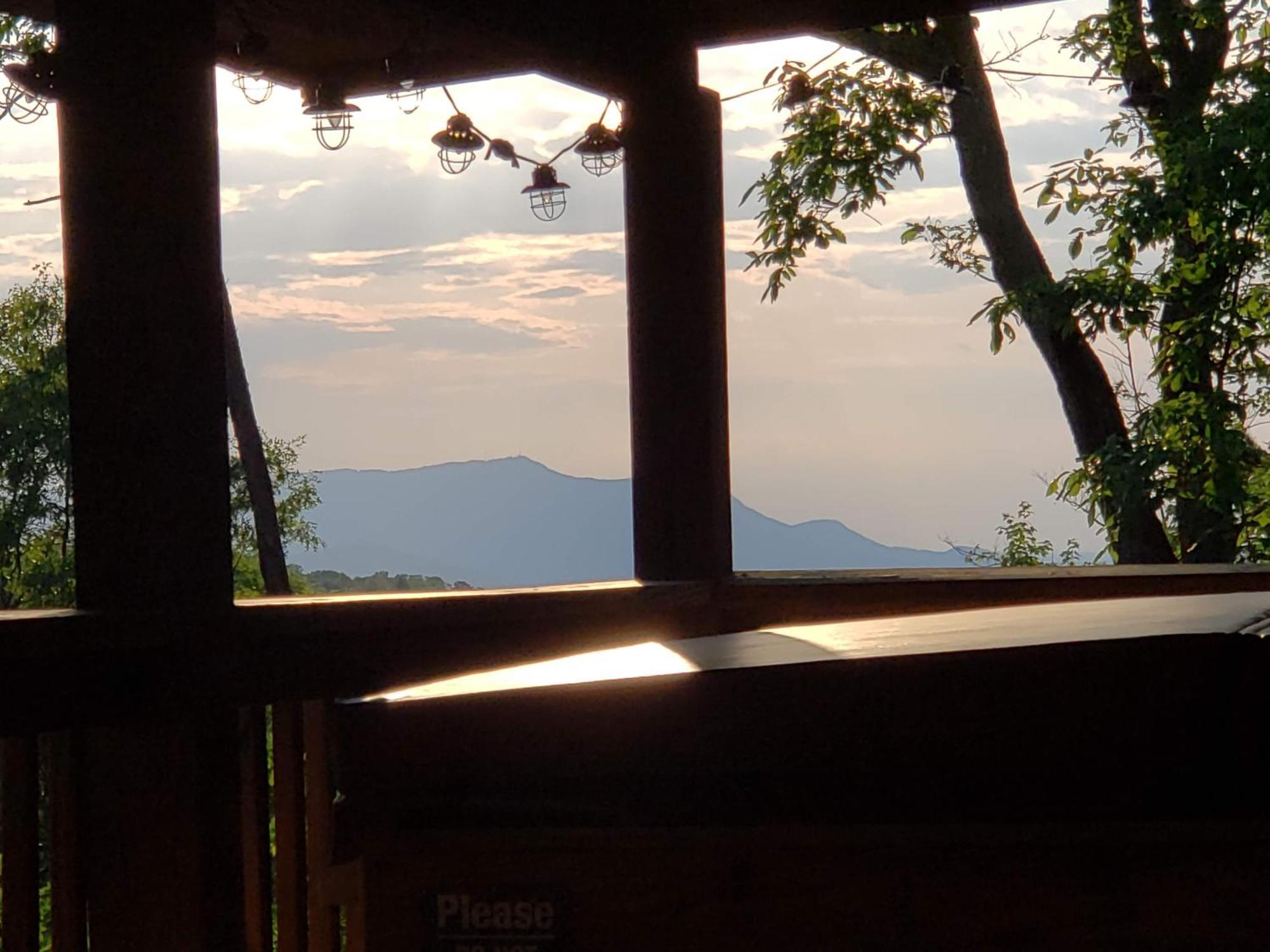 Rustic Cabin เซอเวียร์วีล ภายนอก รูปภาพ