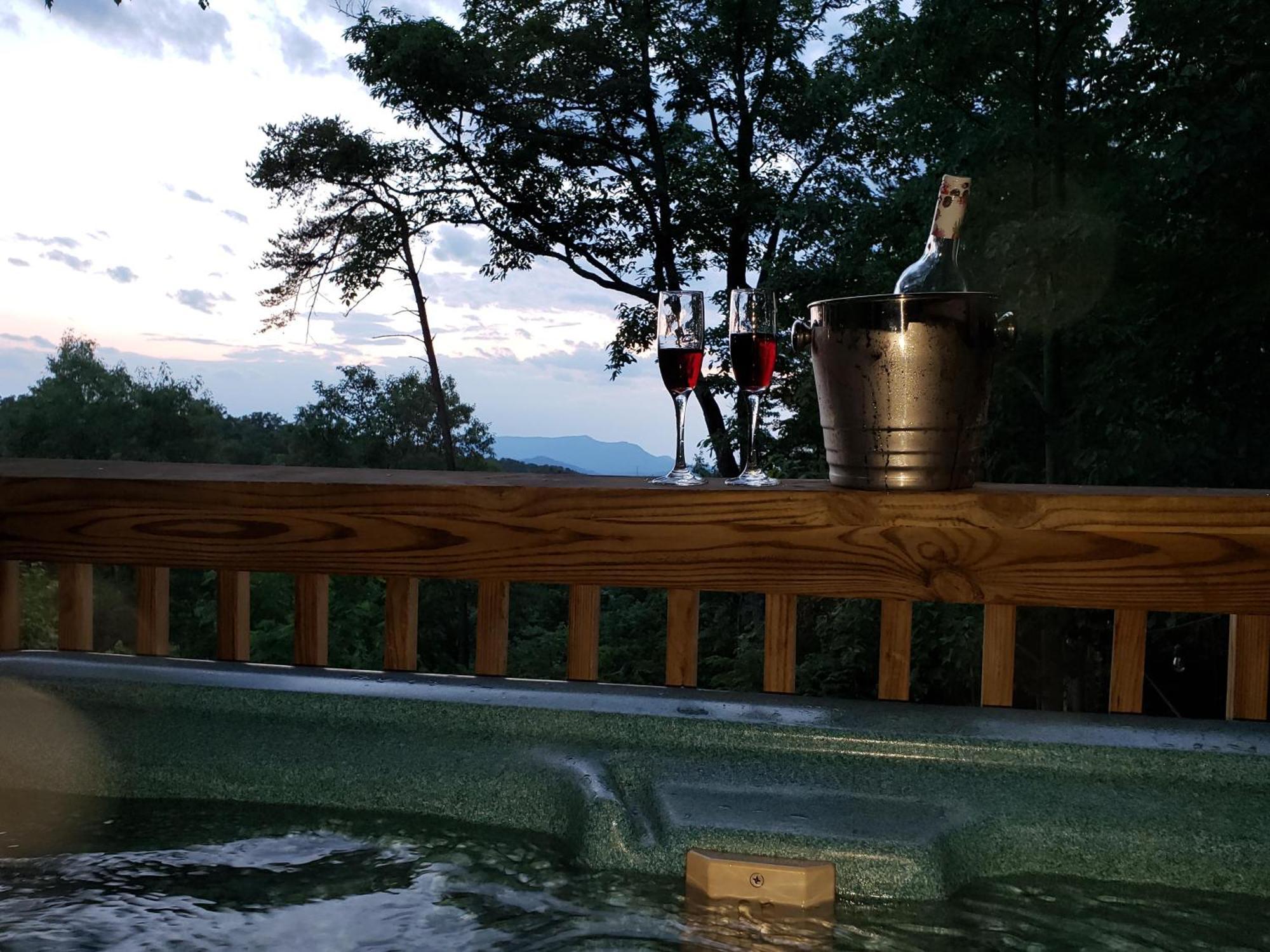 Rustic Cabin เซอเวียร์วีล ภายนอก รูปภาพ